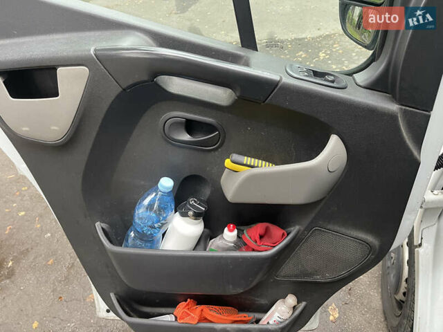 Рено Мастер, объемом двигателя 2.3 л и пробегом 372 тыс. км за 11000 $, фото 11 на Automoto.ua