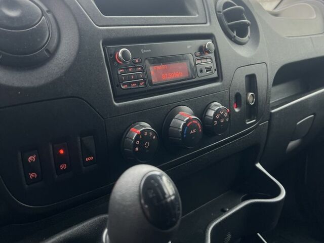 Рено Мастер, объемом двигателя 0 л и пробегом 0 тыс. км за 15199 $, фото 9 на Automoto.ua