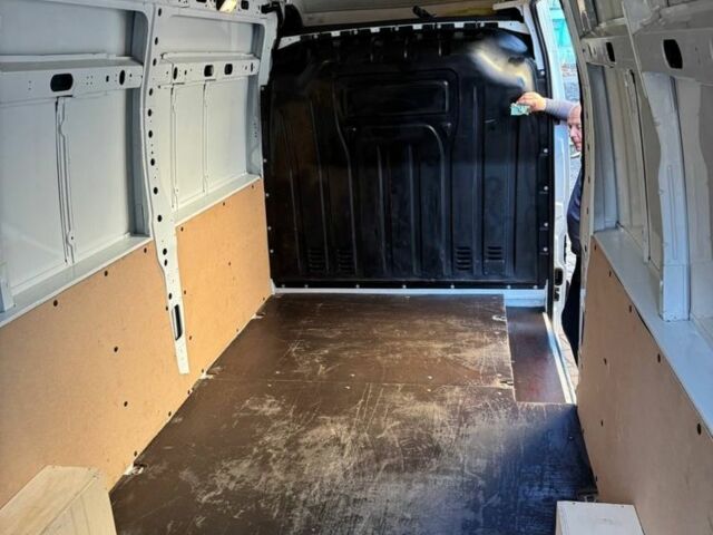 Рено Мастєр, об'ємом двигуна 0 л та пробігом 0 тис. км за 18000 $, фото 3 на Automoto.ua