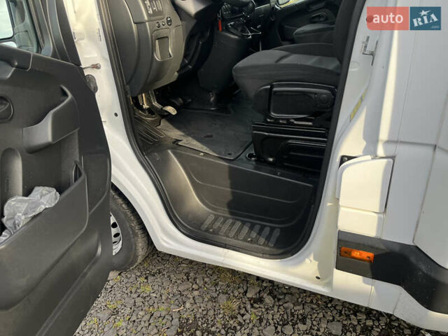 Рено Мастер, объемом двигателя 2.3 л и пробегом 350 тыс. км за 15480 $, фото 14 на Automoto.ua