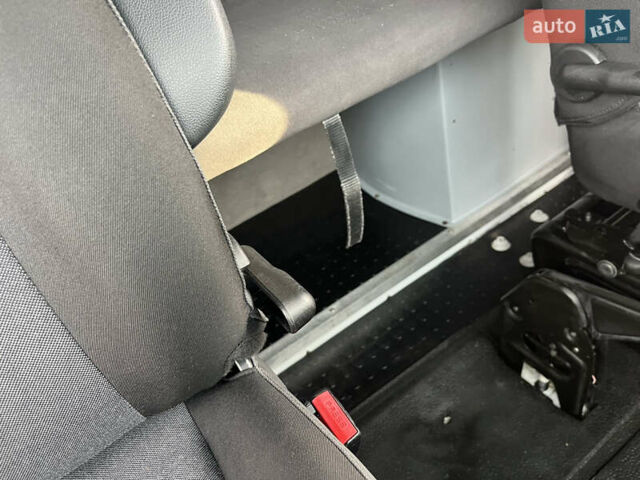 Рено Мастер, объемом двигателя 2.3 л и пробегом 350 тыс. км за 15480 $, фото 19 на Automoto.ua