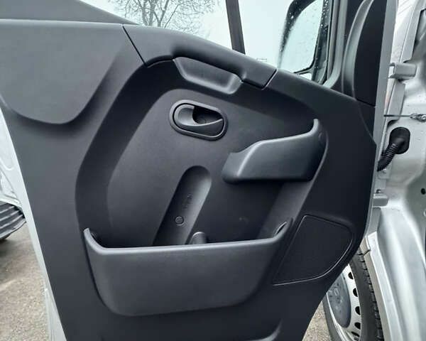 Рено Мастер, объемом двигателя 2.3 л и пробегом 242 тыс. км за 20700 $, фото 11 на Automoto.ua