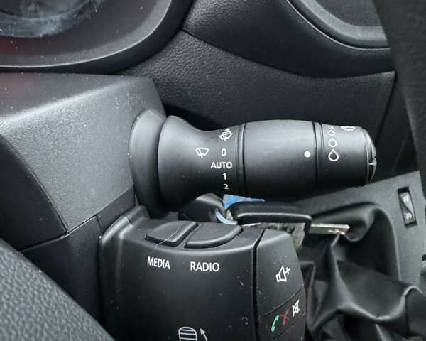 Рено Мастер, объемом двигателя 2.3 л и пробегом 242 тыс. км за 20700 $, фото 18 на Automoto.ua