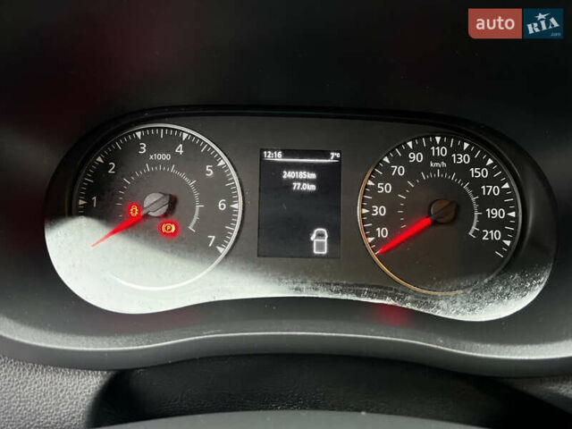 Рено Мастер, объемом двигателя 2.3 л и пробегом 240 тыс. км за 24500 $, фото 31 на Automoto.ua