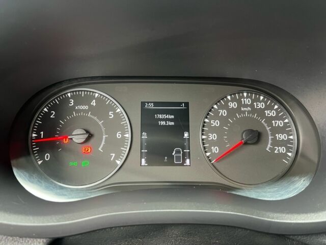 Рено Мастер, объемом двигателя 0 л и пробегом 0 тыс. км за 18999 $, фото 6 на Automoto.ua