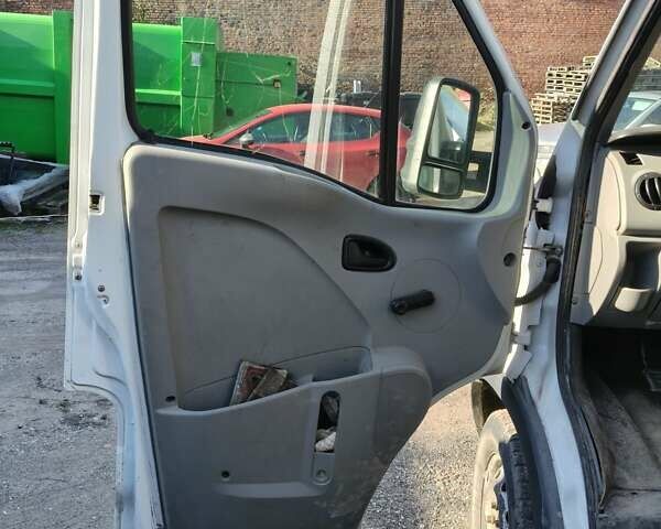 Рено Мастер, объемом двигателя 2.5 л и пробегом 300 тыс. км за 5500 $, фото 4 на Automoto.ua