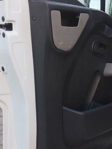 Рено Мастер, объемом двигателя 2.3 л и пробегом 380 тыс. км за 11000 $, фото 4 на Automoto.ua