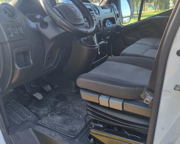 Рено Мастер, объемом двигателя 0 л и пробегом 350 тыс. км за 15000 $, фото 1 на Automoto.ua
