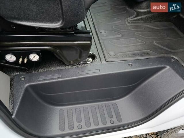 Рено Мастер, объемом двигателя 2.3 л и пробегом 261 тыс. км за 22450 $, фото 21 на Automoto.ua