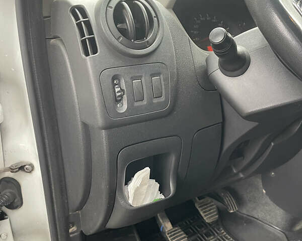 Рено Мастєр, об'ємом двигуна 2.3 л та пробігом 372 тис. км за 12500 $, фото 13 на Automoto.ua