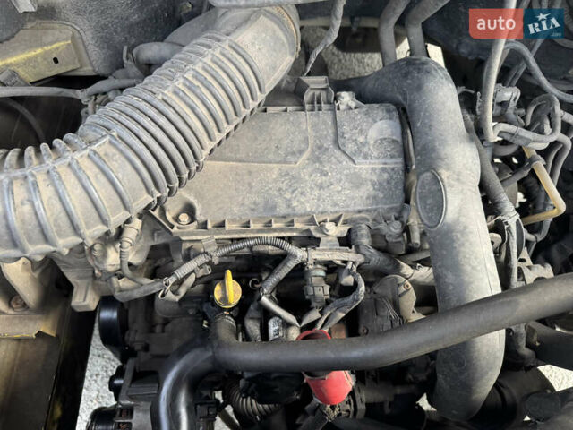 Рено Мастер, объемом двигателя 2.5 л и пробегом 276 тыс. км за 9800 $, фото 8 на Automoto.ua