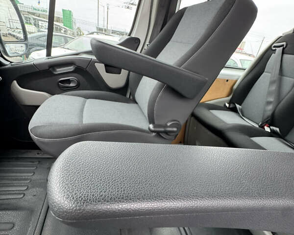 Рено Мастєр, об'ємом двигуна 2.3 л та пробігом 4 тис. км за 23900 $, фото 15 на Automoto.ua