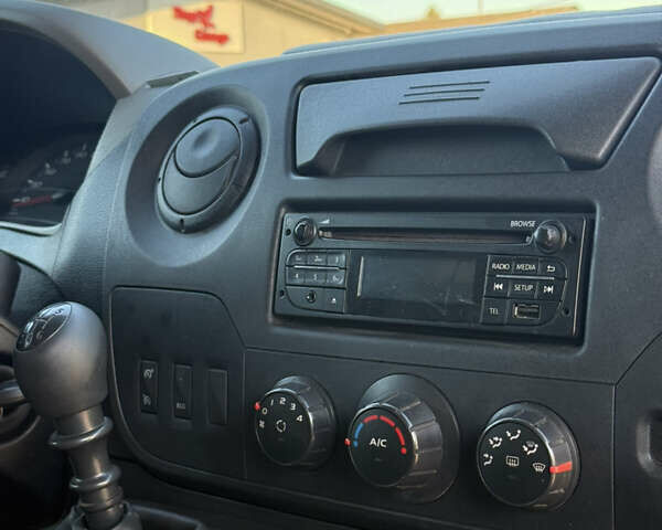 Рено Мастєр, об'ємом двигуна 2.3 л та пробігом 308 тис. км за 12999 $, фото 4 на Automoto.ua
