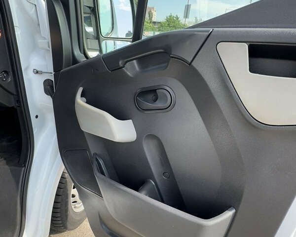 Рено Мастер 2018 в Киеве на Automoto.ua Рено Мастер, объемом двигателя 0 л и пробегом 184 тыс. км за 22700 $, фото 25 на Automoto.ua