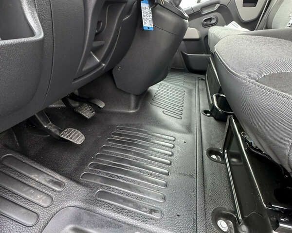Рено Мастер, объемом двигателя 0 л и пробегом 151 тыс. км за 16200 $, фото 17 на Automoto.ua