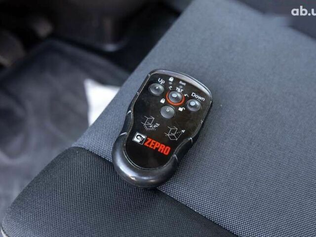 Рено Мастєр, об'ємом двигуна 2.3 л та пробігом 220 тис. км за 19500 $, фото 5 на Automoto.ua