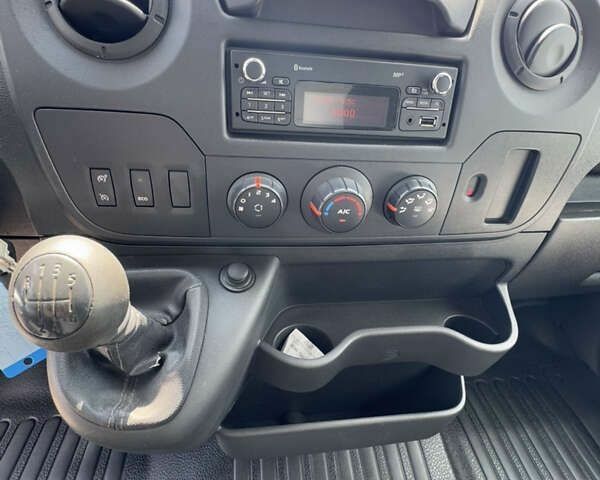 Рено Мастер, объемом двигателя 0 л и пробегом 241 тыс. км за 17900 $, фото 16 на Automoto.ua