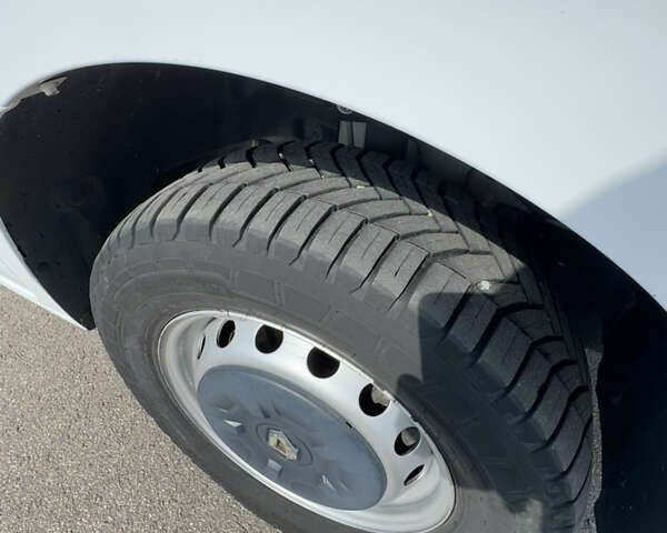 Рено Мастер, объемом двигателя 0 л и пробегом 184 тыс. км за 22700 $, фото 12 на Automoto.ua