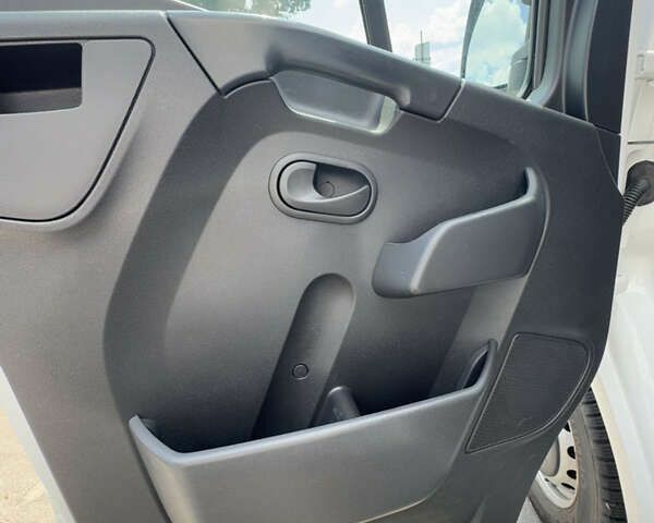 Рено Мастер, объемом двигателя 0 л и пробегом 241 тыс. км за 17900 $, фото 12 на Automoto.ua