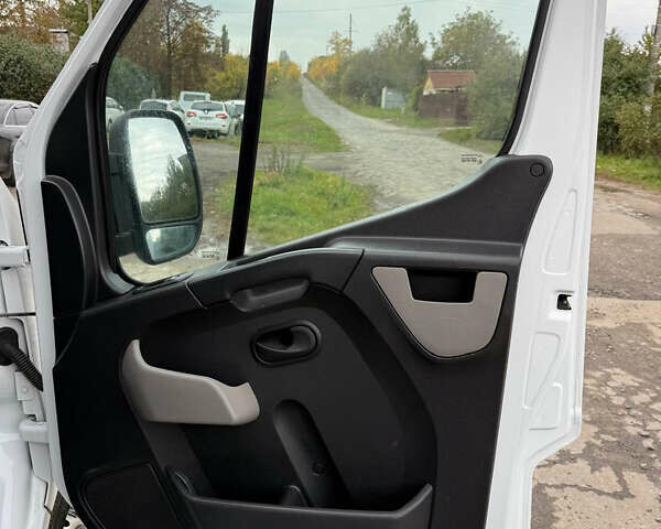 Рено Мастер, объемом двигателя 0 л и пробегом 121 тыс. км за 16800 $, фото 21 на Automoto.ua