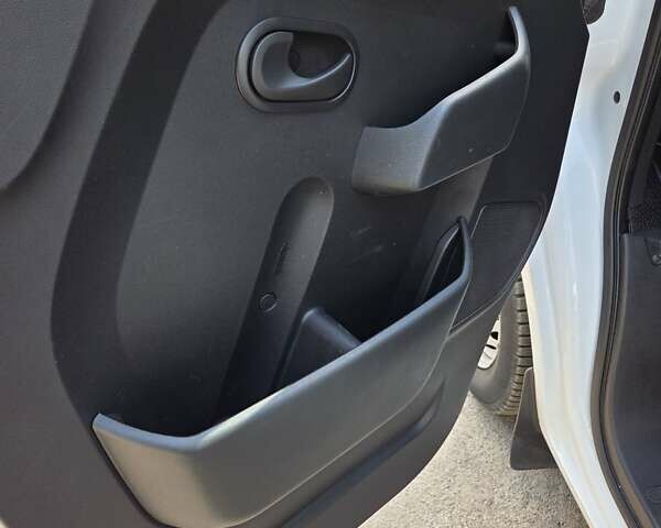 Рено Мастєр, об'ємом двигуна 0 л та пробігом 242 тис. км за 17700 $, фото 25 на Automoto.ua