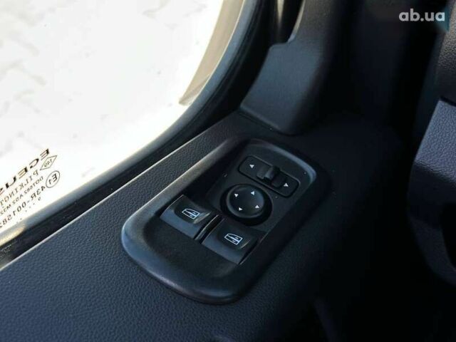 Рено Мастер, объемом двигателя 0 л и пробегом 242 тыс. км за 18500 $, фото 8 на Automoto.ua