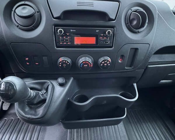 Рено Мастер, объемом двигателя 0 л и пробегом 260 тыс. км за 19700 $, фото 15 на Automoto.ua