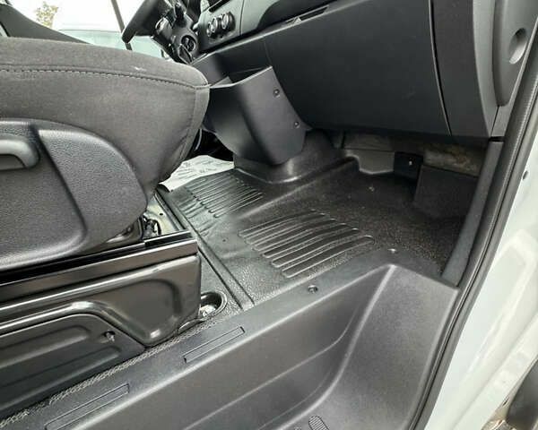 Рено Мастер, объемом двигателя 2.3 л и пробегом 112 тыс. км за 24700 $, фото 17 на Automoto.ua