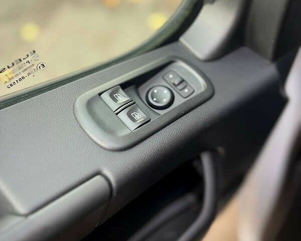 Рено Мастер, объемом двигателя 2.3 л и пробегом 107 тыс. км за 23900 $, фото 17 на Automoto.ua