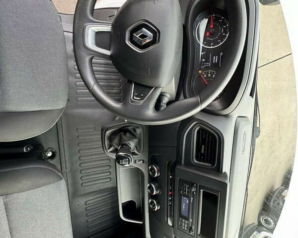 Рено Мастер, объемом двигателя 0 л и пробегом 155 тыс. км за 20900 $, фото 20 на Automoto.ua
