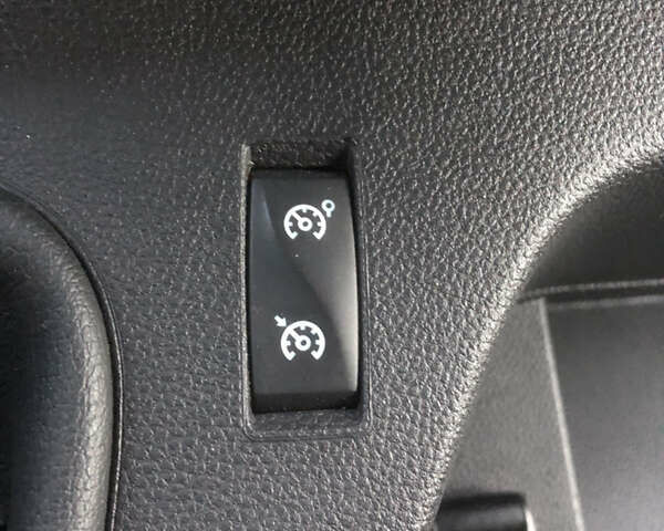 Рено Мастер, объемом двигателя 2.3 л и пробегом 258 тыс. км за 19300 $, фото 32 на Automoto.ua