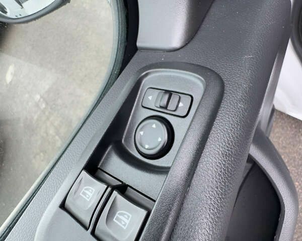 Рено Мастер, объемом двигателя 2.3 л и пробегом 215 тыс. км за 21500 $, фото 17 на Automoto.ua