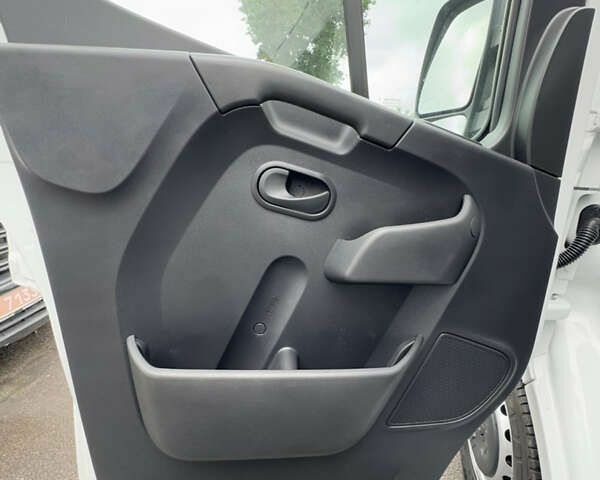 Рено Мастер 2020 в Киеве на Automoto.ua Рено Мастер, объемом двигателя 2.3 л и пробегом 215 тыс. км за 21500 $, фото 16 на Automoto.ua