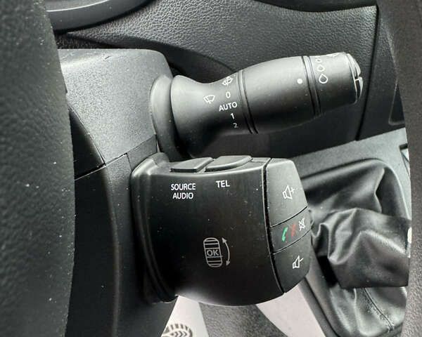 Рено Мастер, объемом двигателя 2.3 л и пробегом 112 тыс. км за 24700 $, фото 28 на Automoto.ua