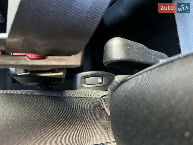 Рено Мастер, объемом двигателя 2.3 л и пробегом 240 тыс. км за 25100 $, фото 10 на Automoto.ua