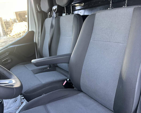 Рено Мастєр, об'ємом двигуна 2.3 л та пробігом 140 тис. км за 20900 $, фото 5 на Automoto.ua
