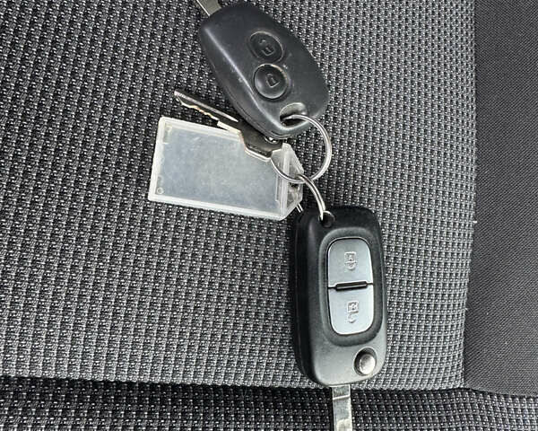 Рено Мастер, объемом двигателя 2.3 л и пробегом 194 тыс. км за 22550 $, фото 30 на Automoto.ua