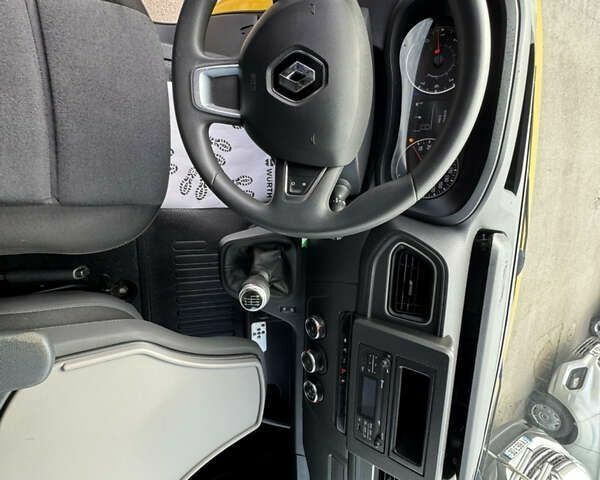 Рено Мастер, объемом двигателя 0 л и пробегом 161 тыс. км за 20700 $, фото 14 на Automoto.ua