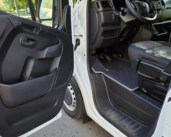 Рено Мастер, объемом двигателя 2.3 л и пробегом 127 тыс. км за 20400 $, фото 39 на Automoto.ua