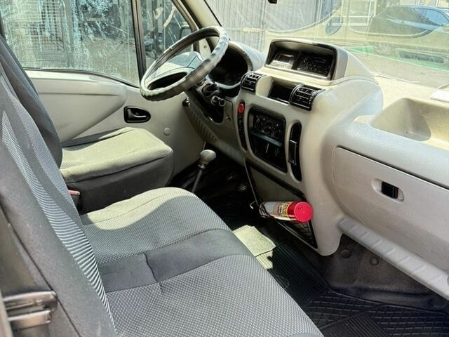 Рено Мастер, объемом двигателя 2.5 л и пробегом 330 тыс. км за 4999 $, фото 12 на Automoto.ua