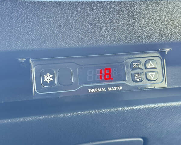 Рено Мастєр, об'ємом двигуна 2.3 л та пробігом 332 тис. км за 8000 $, фото 2 на Automoto.ua