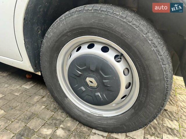 Рено Мастер, объемом двигателя 0 л и пробегом 283 тыс. км за 16600 $, фото 25 на Automoto.ua