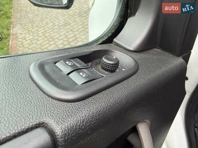 Рено Мастер, объемом двигателя 2.3 л и пробегом 309 тыс. км за 18000 $, фото 28 на Automoto.ua