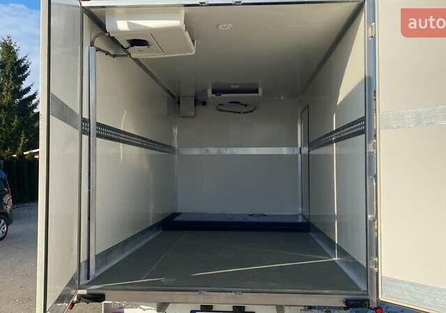 Рено Мастер, объемом двигателя 0 л и пробегом 300 тыс. км за 31000 $, фото 3 на Automoto.ua