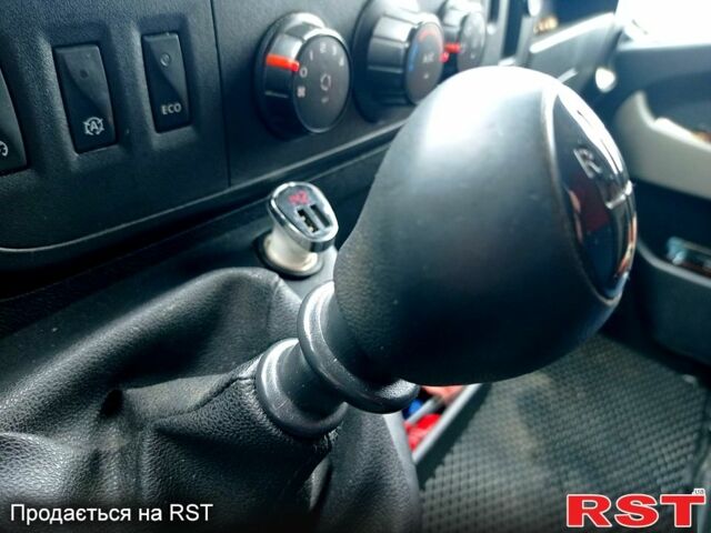 Рено Мастер, объемом двигателя 2.3 л и пробегом 525 тыс. км за 17500 $, фото 7 на Automoto.ua