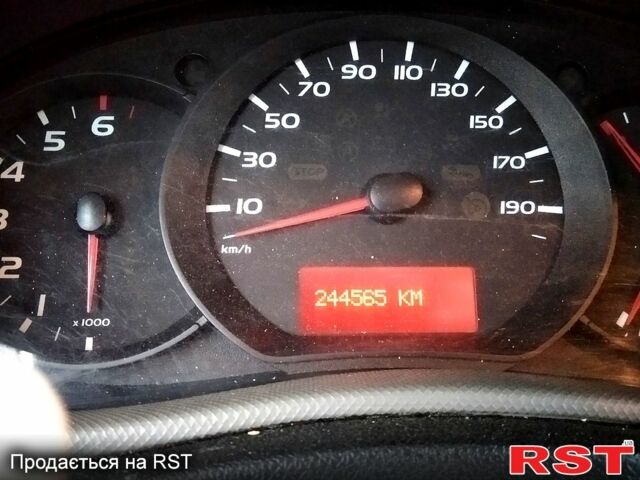 Рено Мастер, объемом двигателя 2.3 л и пробегом 280 тыс. км за 15000 $, фото 2 на Automoto.ua