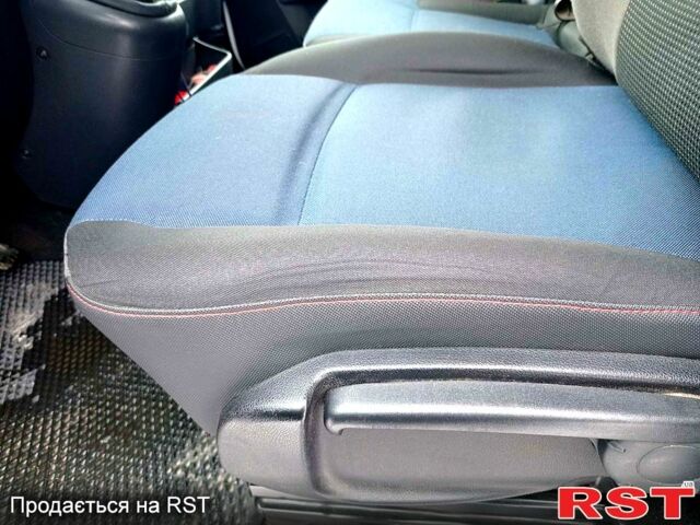 Рено Мастер, объемом двигателя 2.3 л и пробегом 525 тыс. км за 17500 $, фото 4 на Automoto.ua