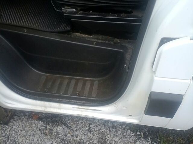 Рено Мастер, объемом двигателя 2.3 л и пробегом 376 тыс. км за 13800 $, фото 3 на Automoto.ua