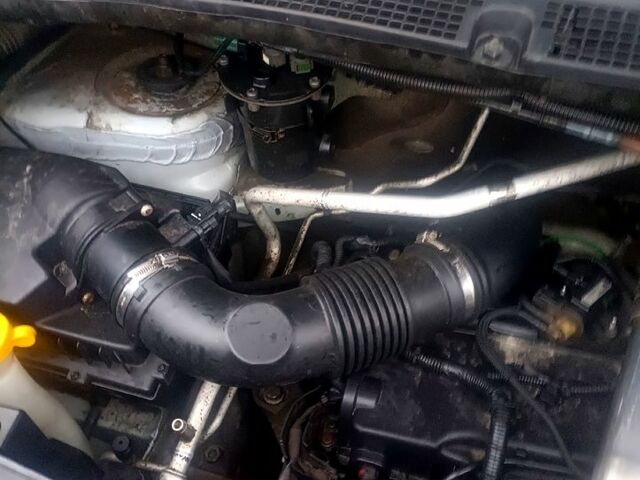 Рено Мастер, объемом двигателя 2.3 л и пробегом 376 тыс. км за 13800 $, фото 10 на Automoto.ua