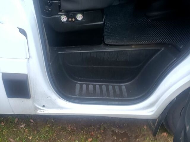 Рено Мастер, объемом двигателя 2.3 л и пробегом 376 тыс. км за 13800 $, фото 7 на Automoto.ua